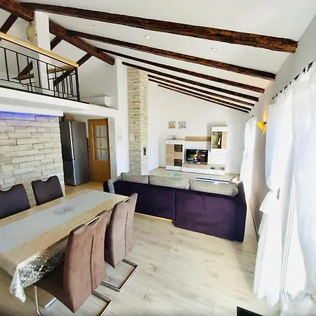 In With Sea View, Balcony, Air Conditioning, Wifi 4325-1 Lejlighed